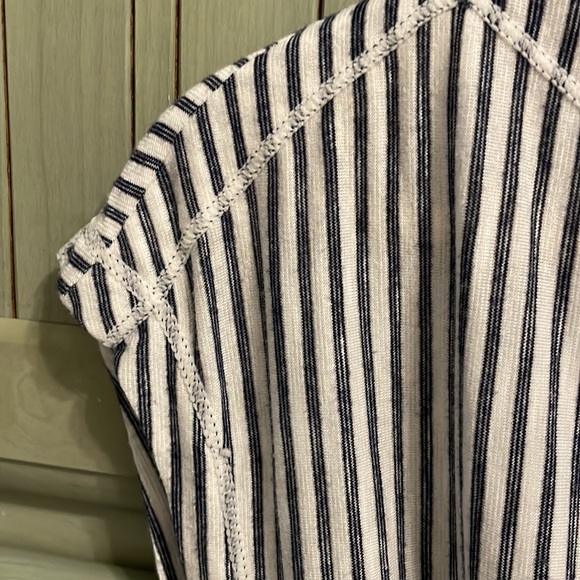 🔴Max Studio XS Nautical Striped Top - Picture 4 of 5